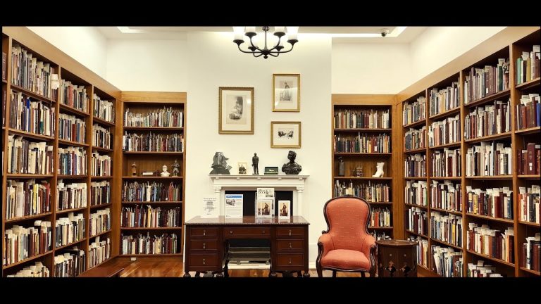 The InTEXTigator 4: The Sound of the Plebvilles